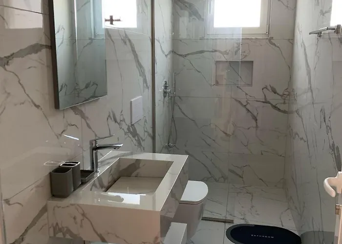 Armela Hotel 3*